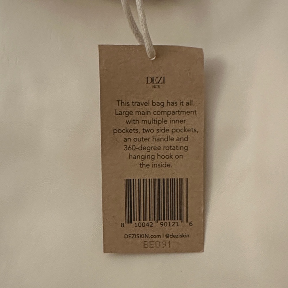 DEZI Multi-Purpose Hanging Travel Bag - Picture 4 of 6